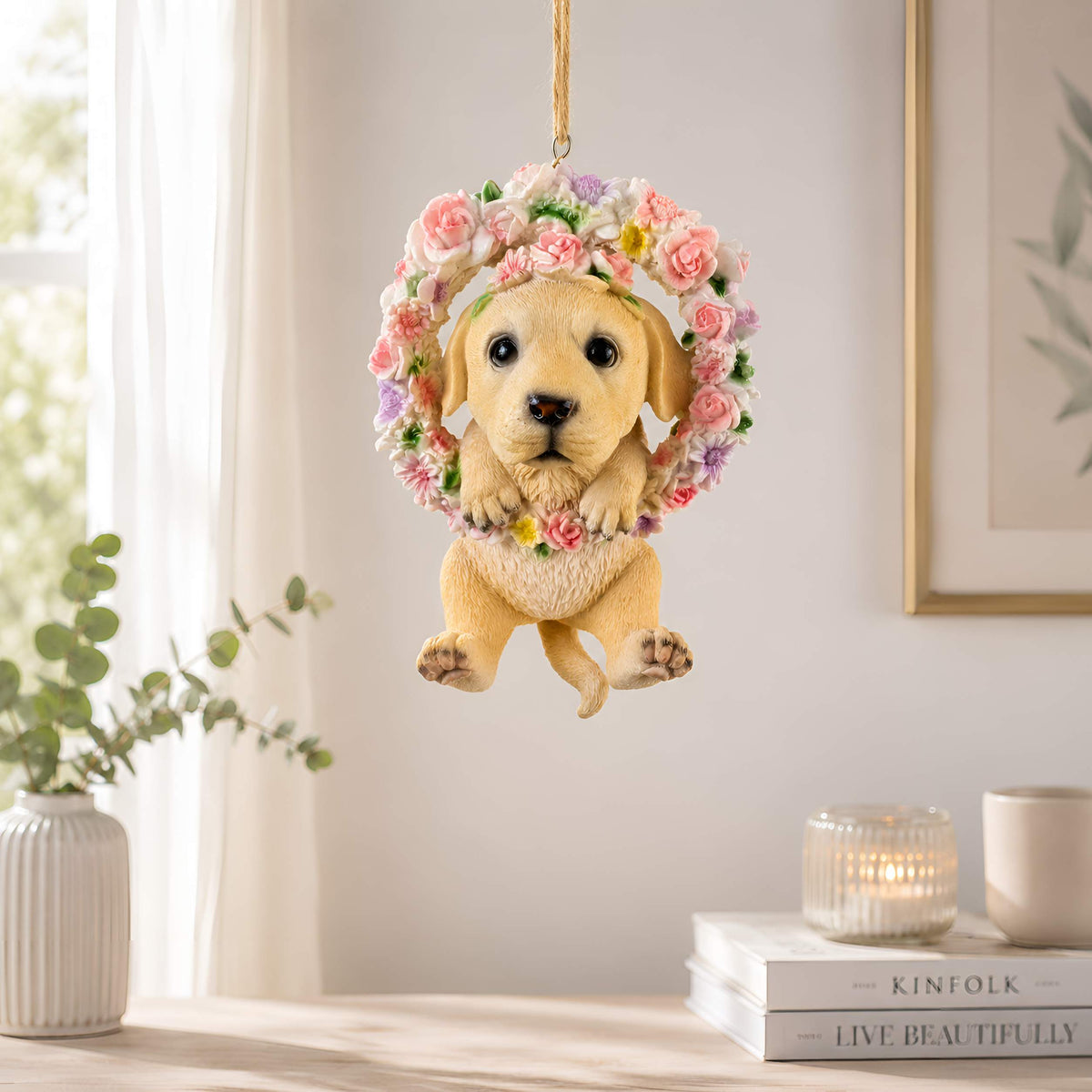 Hängedeko Katzenfigur oder Hundefigur im Blumenkranz – Tierfigur für Fenster & Garten
