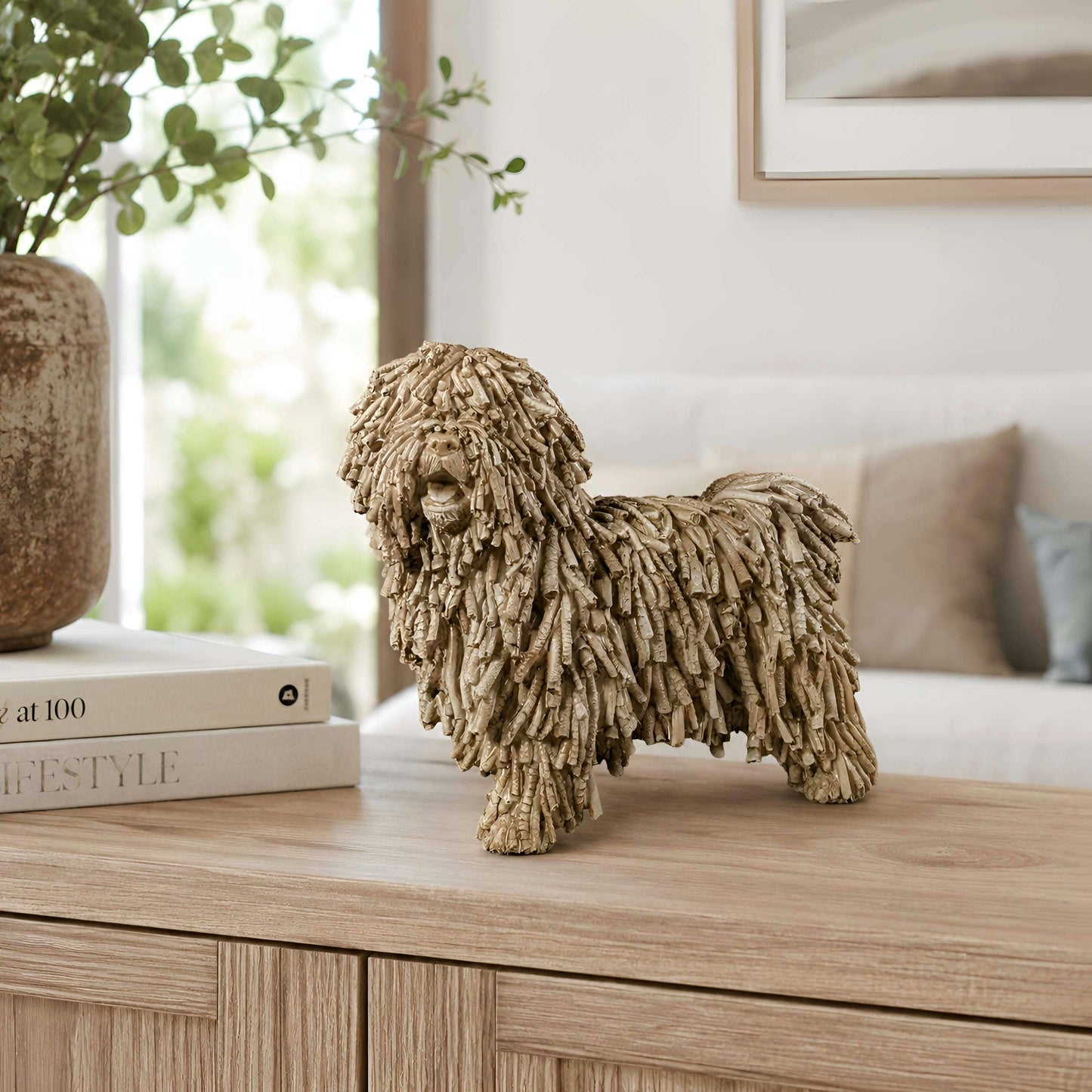 Hundefigur in Treibholzoptik – naturgetreue Dekofigur