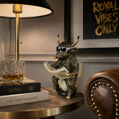 Kuh- oder Affenfigur mit Zeitung, Toiletten-Deko | Urban Royals