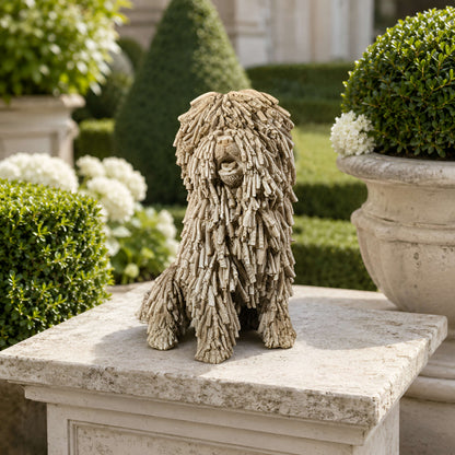 Hundefigur in Treibholzoptik – naturgetreue Dekofigur