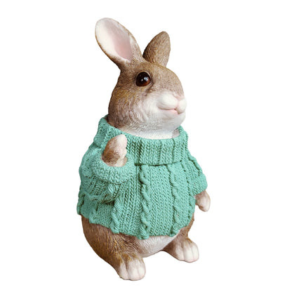 Deko Hase im Pullover als Deko Osterhase - Hasenfigur sitzend für Osterdeko oder Gartenfigur Hase in verschiedenen Farben