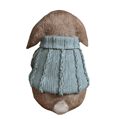 Deko Hase im Pullover als Deko Osterhase - Hasenfigur sitzend für Osterdeko oder Gartenfigur Hase in verschiedenen Farben