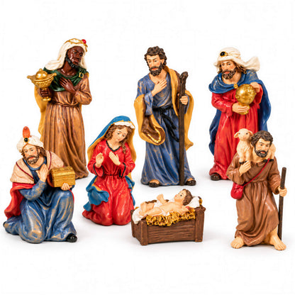 7 Krippenfiguren für Weihnachten – Heilige Familie & Drei Könige