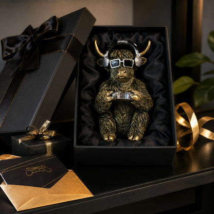 Highland-Cattle-Gamerfigur Kuh-Deko mit Headset & Controller, Goldlook Kuhfigur