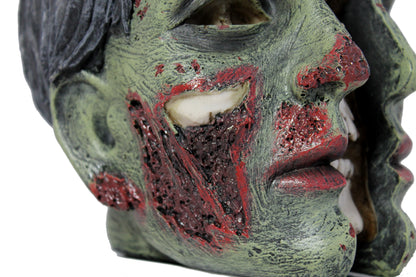 Gespaltener Zombie-Kopf als Dekofigur – Horror Totenkopf für Halloween