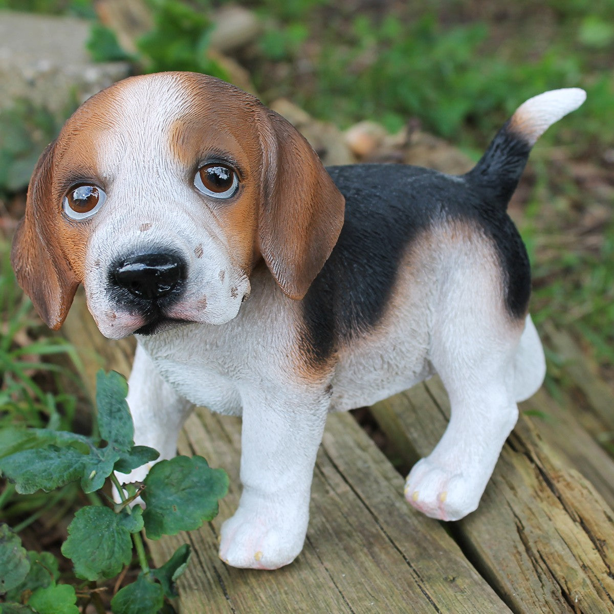 Beagle Figur stehend Hundefigur lebensecht Deko Hundefigur - Hochwertiges Accessoire