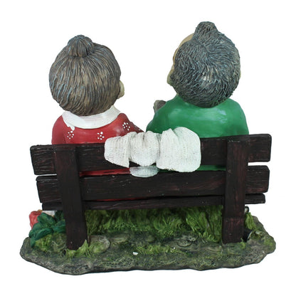 Gartenfigur Opa und Oma auf der Gartenbank Dekofigur Gartendekoration
