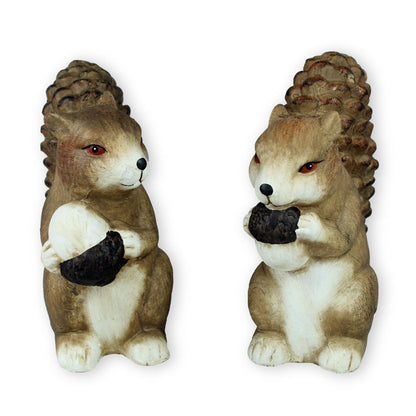 Dekofigur Eichhörnchen Paar mit Nuss Figur Tierfigur Garten Dekoration