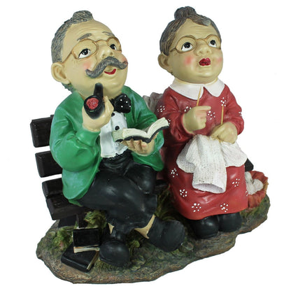 Gartenfigur Opa und Oma auf der Gartenbank Dekofigur Gartendekoration